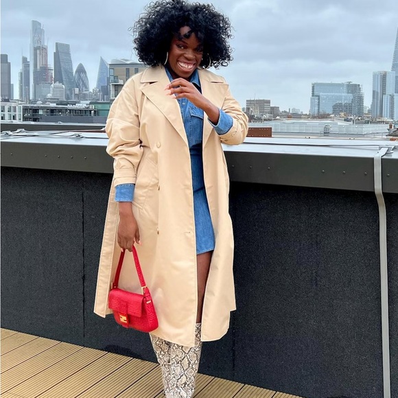 Gap Women’s Oversized Trench Coat • Size L - Picture 3 of 6